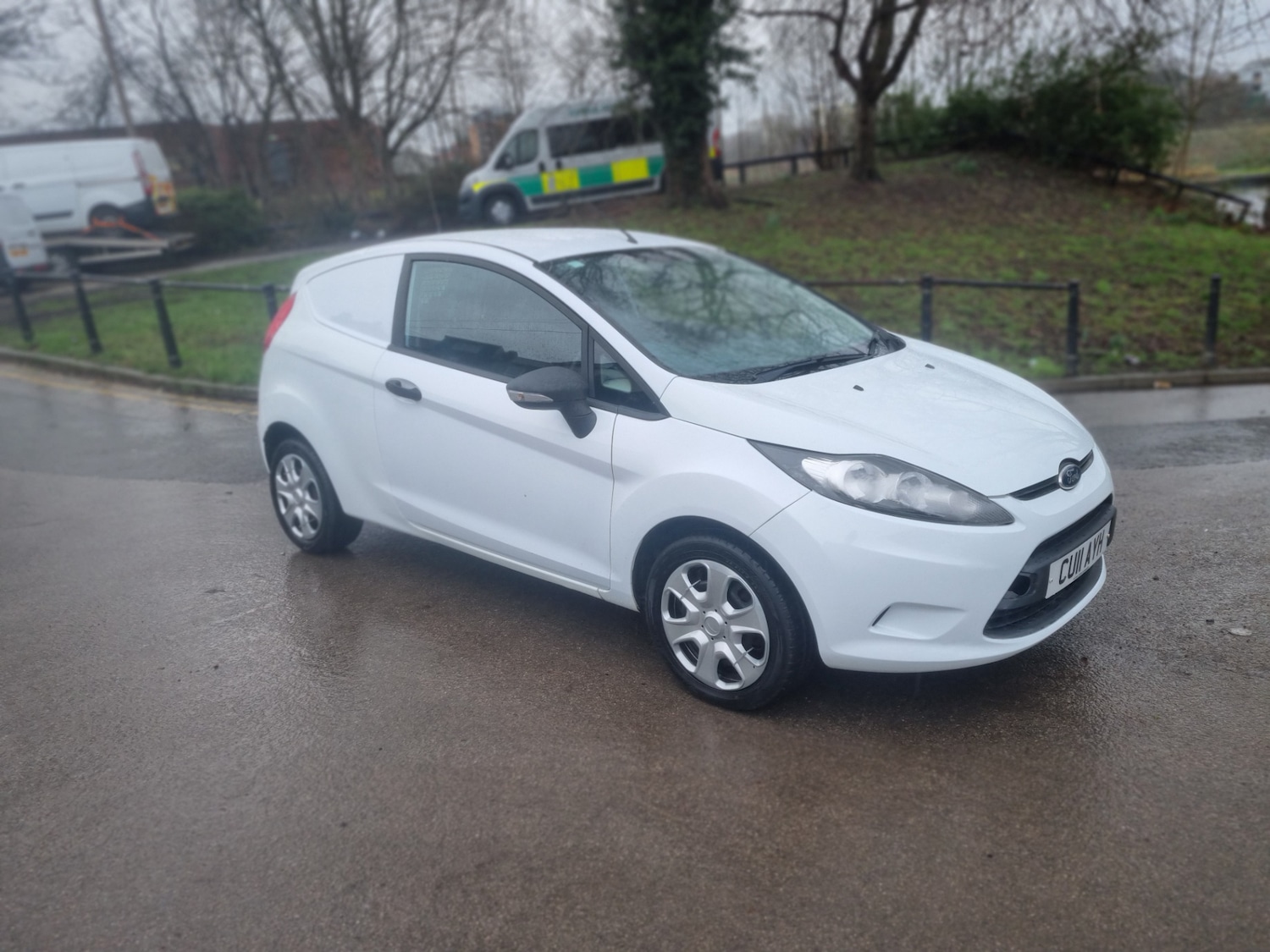 Used Ford Fiesta 2011 for sale - 77541184: Photo 4
