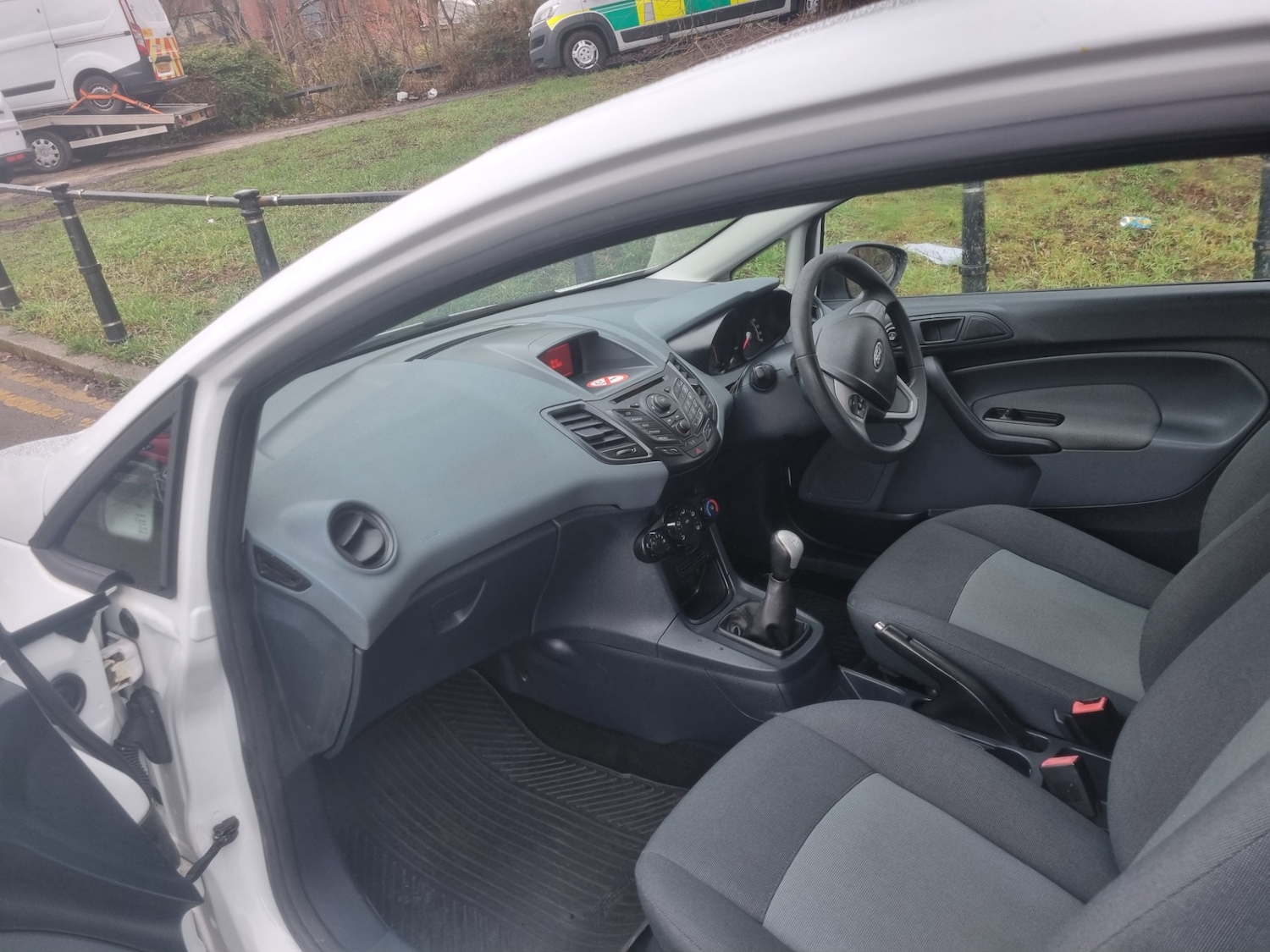 Used Ford Fiesta 2011 for sale - 77541184: Photo 7