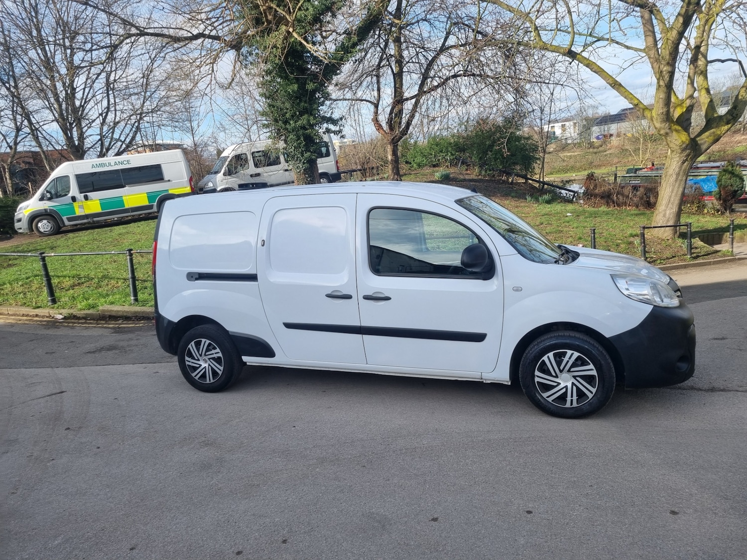 Used Renault Kangoo 2017 for sale - 77651659: Photo 3