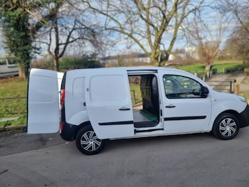 Used Renault Kangoo 2017 for sale - 77651659: Photo