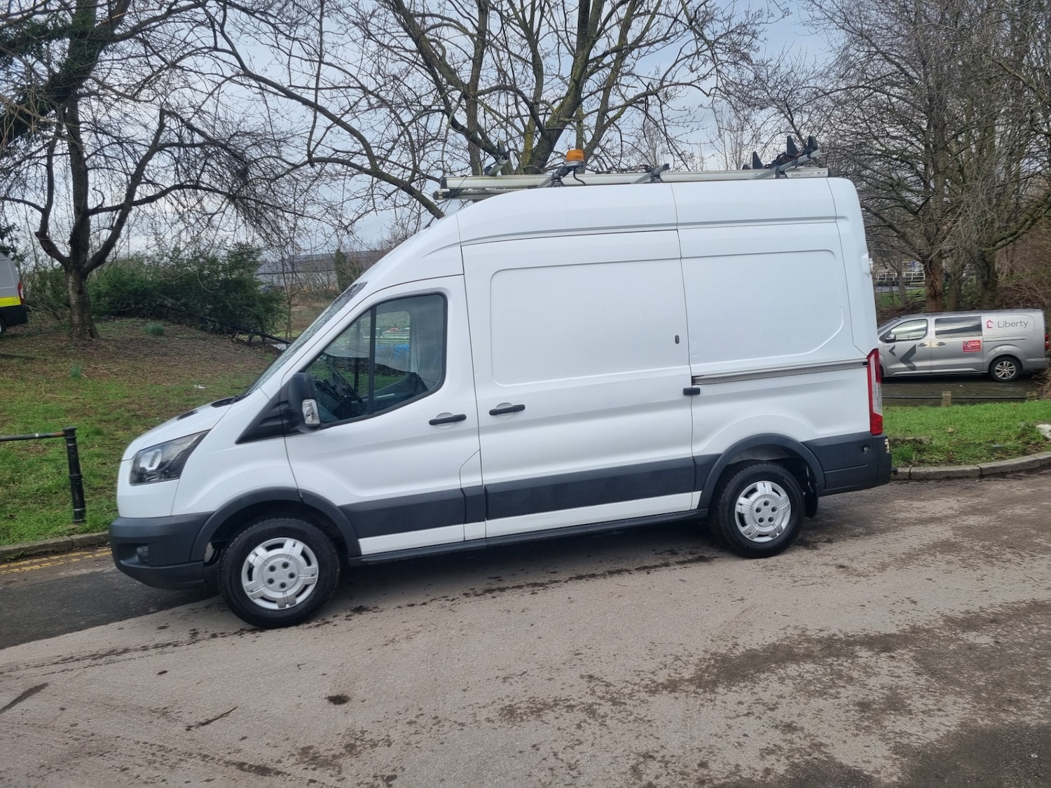 Used Ford Transit 2017 for sale - 77631020: Photo 2