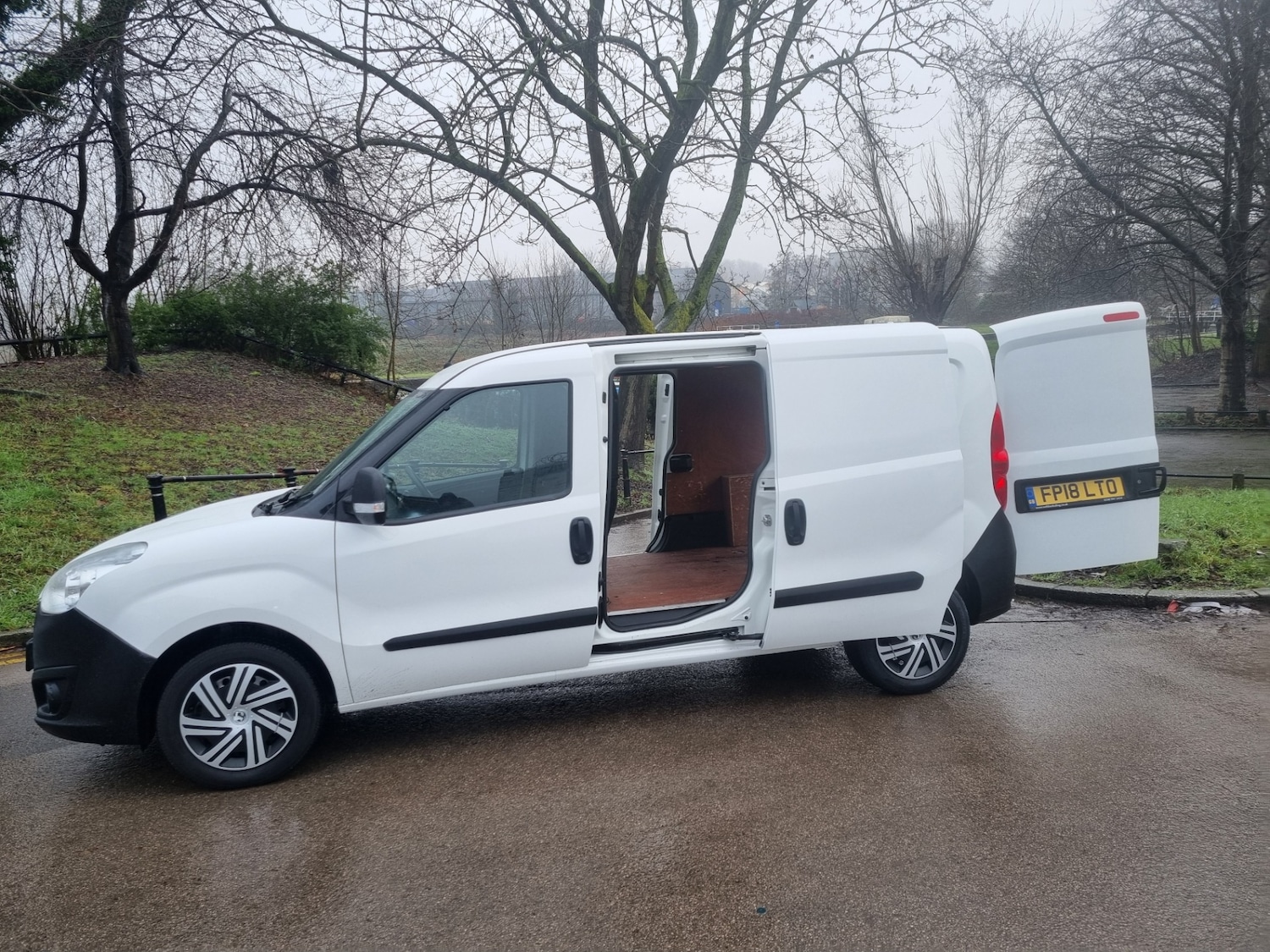 Used Vauxhall Combo 2018 for sale - 77385393: Photo 5