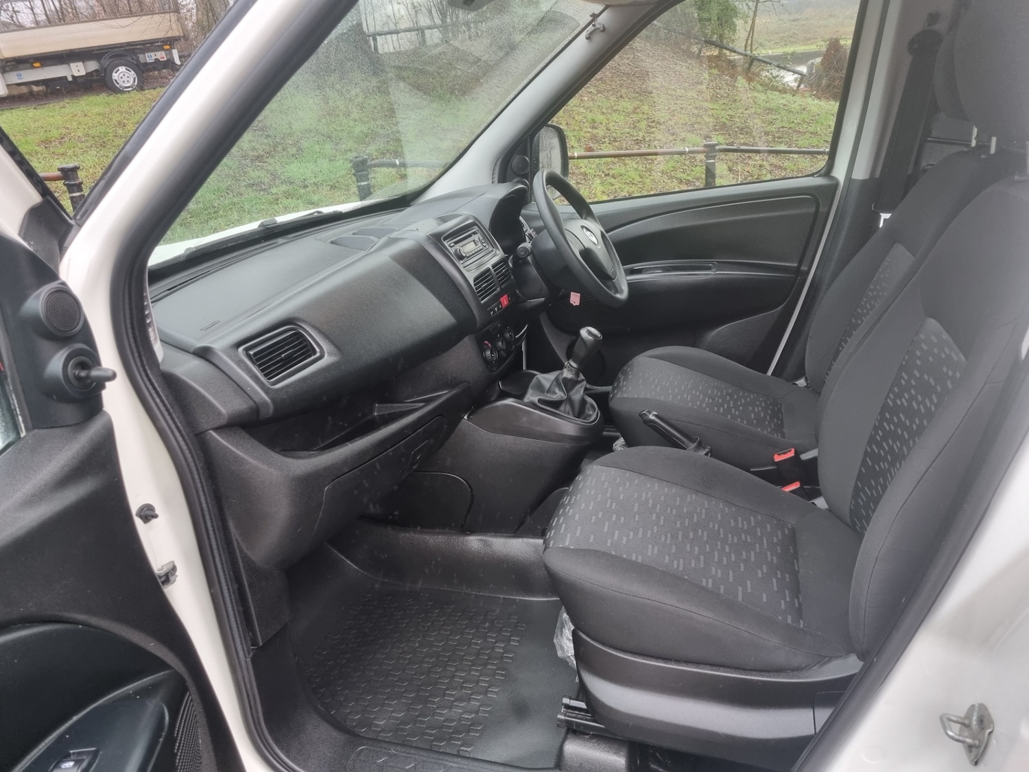 Used Vauxhall Combo 2018 for sale - 77385393: Photo 8