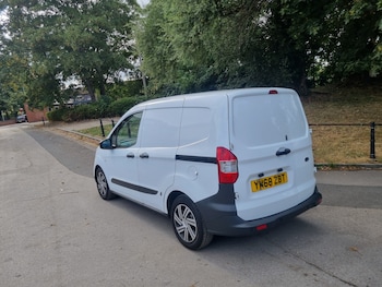 Used Ford Transit Courier 2019 for sale - 79575718: Photo