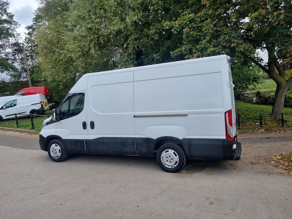 Used Iveco Daily 2015 for sale - 76198376: Photo 3