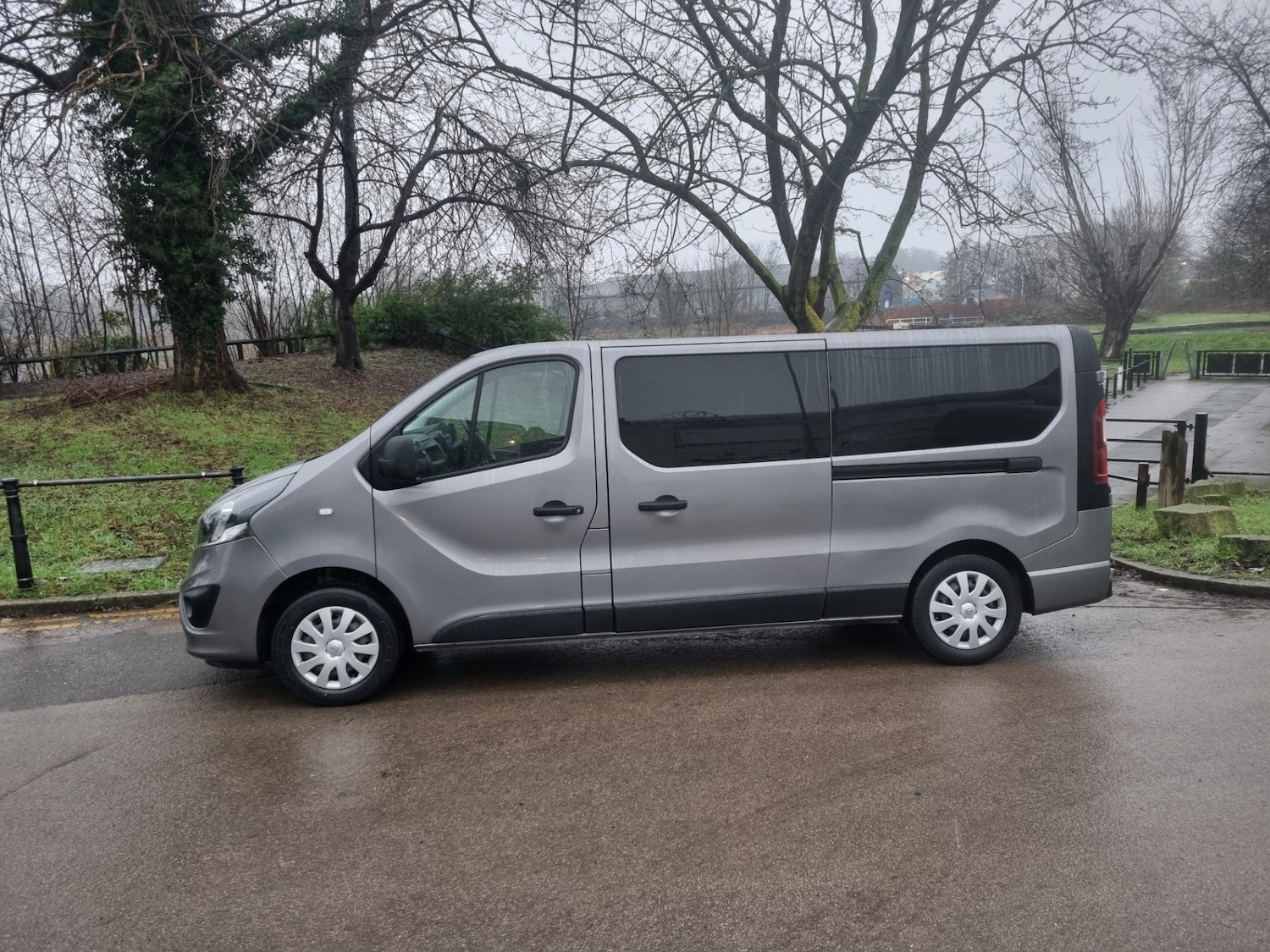 Used Vauxhall Vivaro 2018 for sale - 77391676: Photo 2