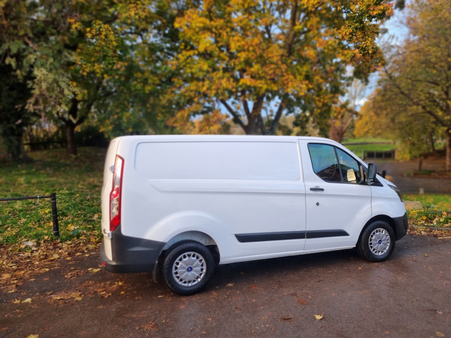 Used Ford Transit Custom 2017 for sale - 76402278: Photo 8
