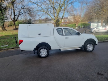 Used Mitsubishi L200 2015 for sale - 77393606: Photo