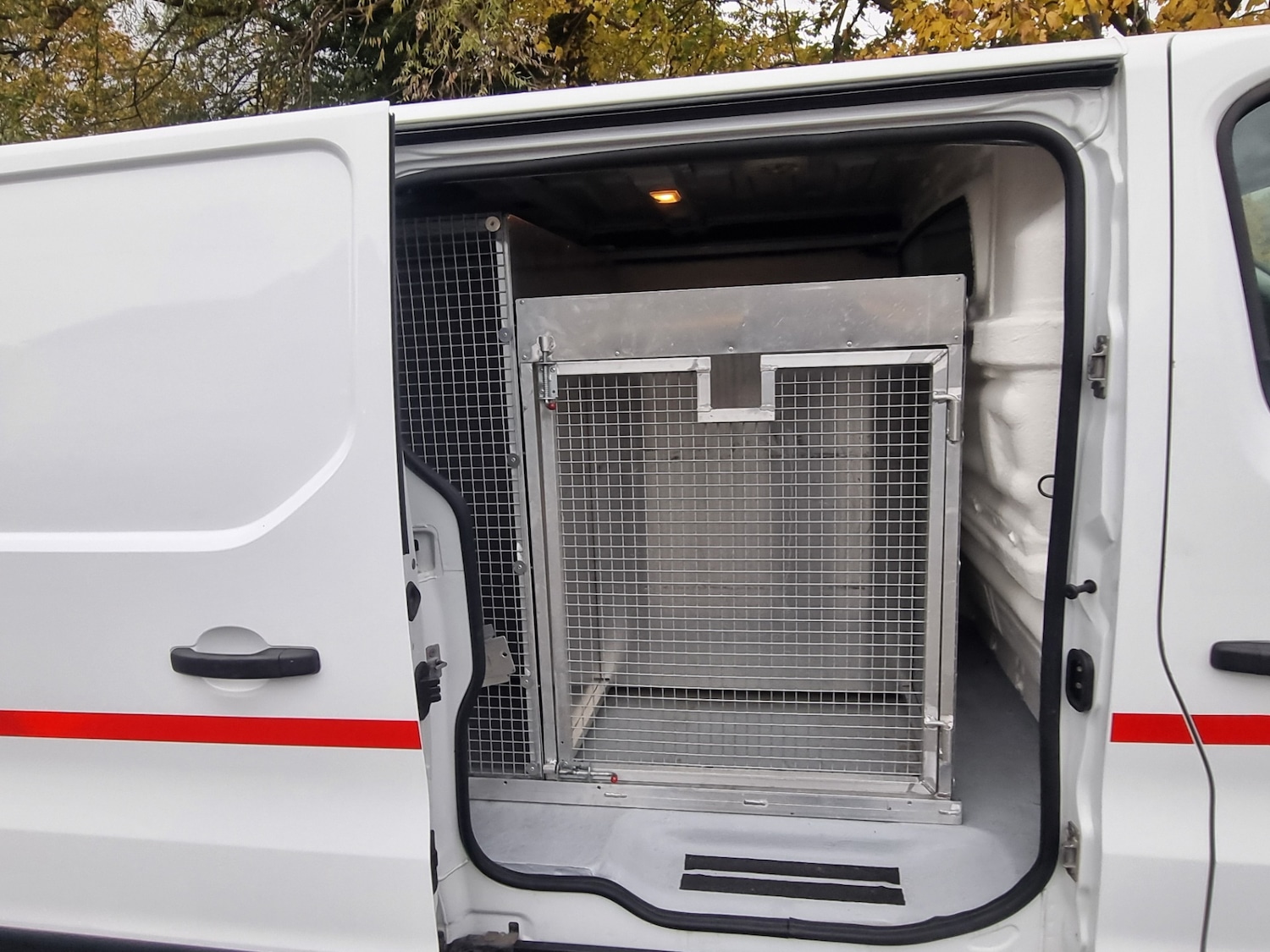 Used Vauxhall Vivaro 2017 for sale - 76470883: Photo 11