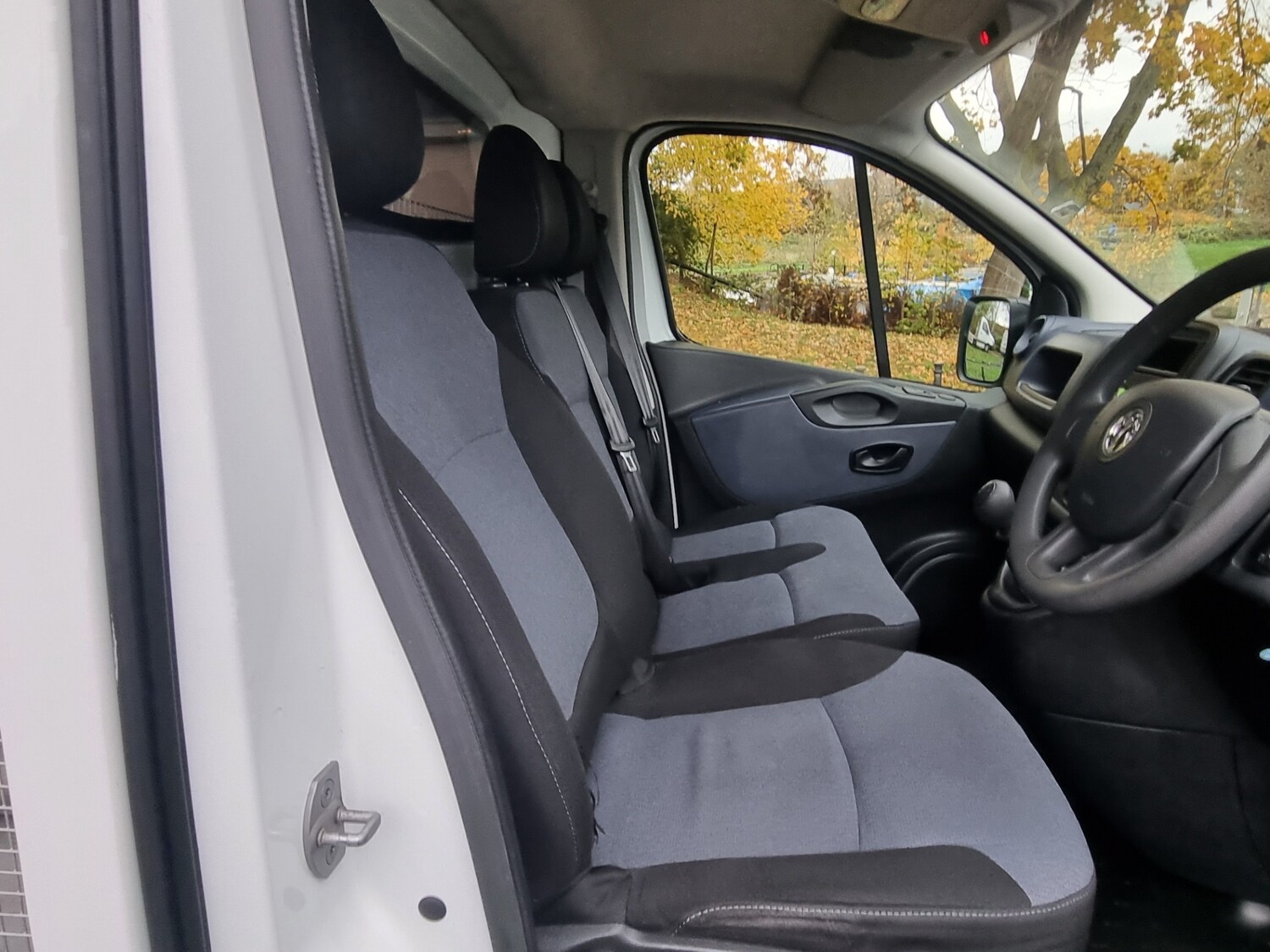 Used Vauxhall Vivaro 2017 for sale - 76470883: Photo 14