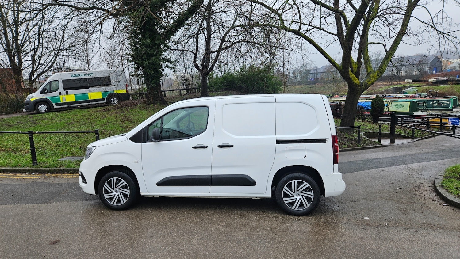 Used Vauxhall Combo 2020 for sale - 77476852: Photo 3