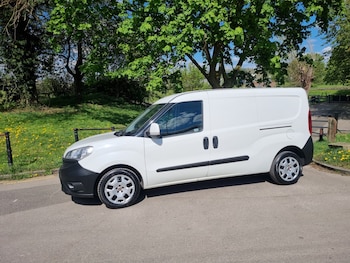 Used Fiat Doblo 2017 for sale - 78332004: Photo