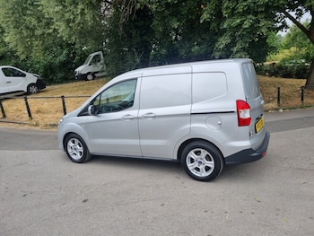 Used Ford Transit Courier 2023 for sale - 79245929: Photo