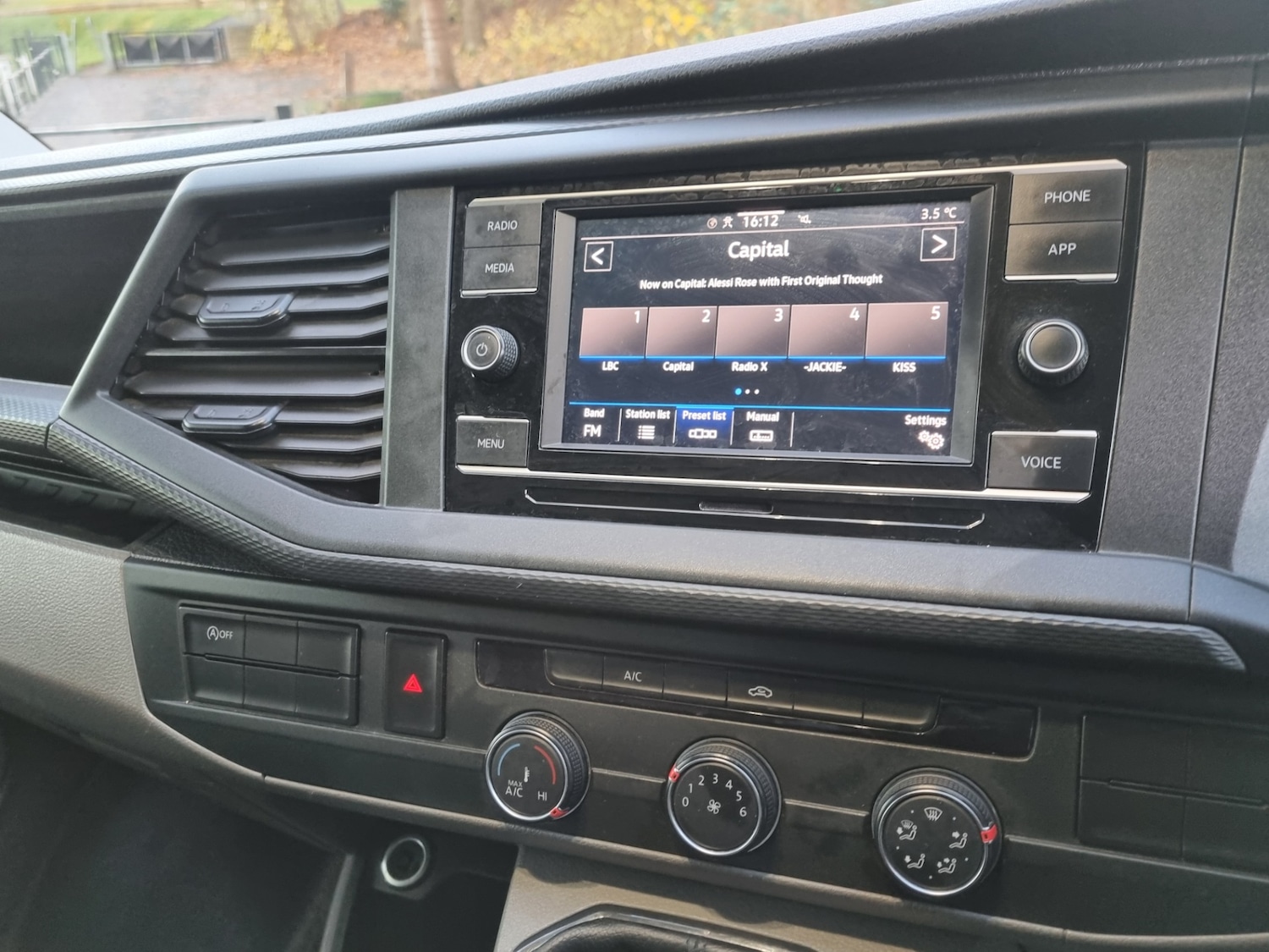 Used Volkswagen Transporter 2021 for sale - 76627330: Photo 15