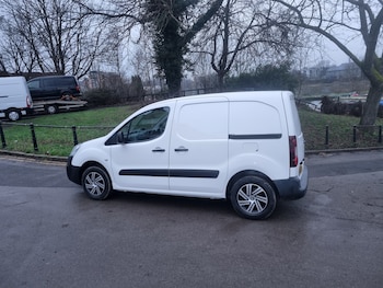 Used Peugeot Partner 2016 for sale - 77370437: Photo