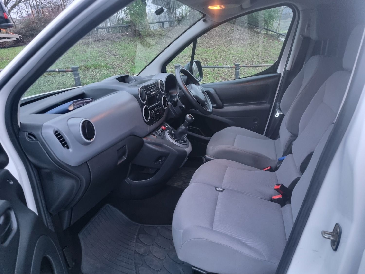 Used Peugeot Partner 2016 for sale - 77370437: Photo 7