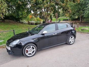 Used Alfa Romeo Giulietta 2011 for sale - 76119858: Photo 2