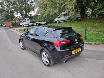 Used Alfa Romeo Giulietta 2011 for sale - 76119858: Photo 4