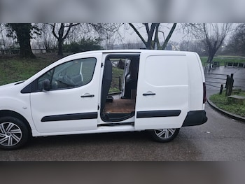 Used Peugeot Partner 2016 for sale - 77476827: Photo