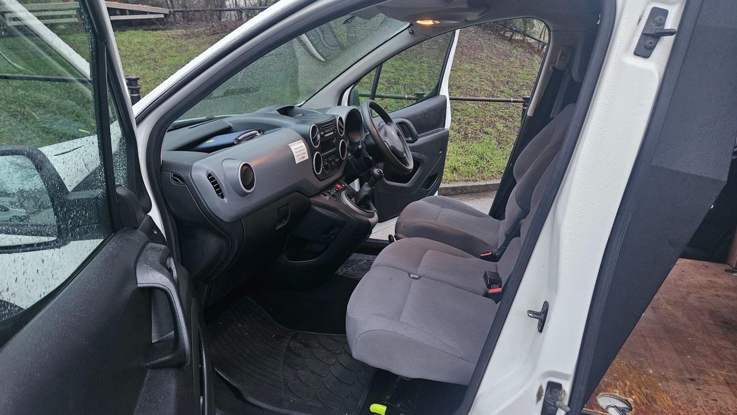 Used Peugeot Partner 2016 for sale - 77476827: Photo 6