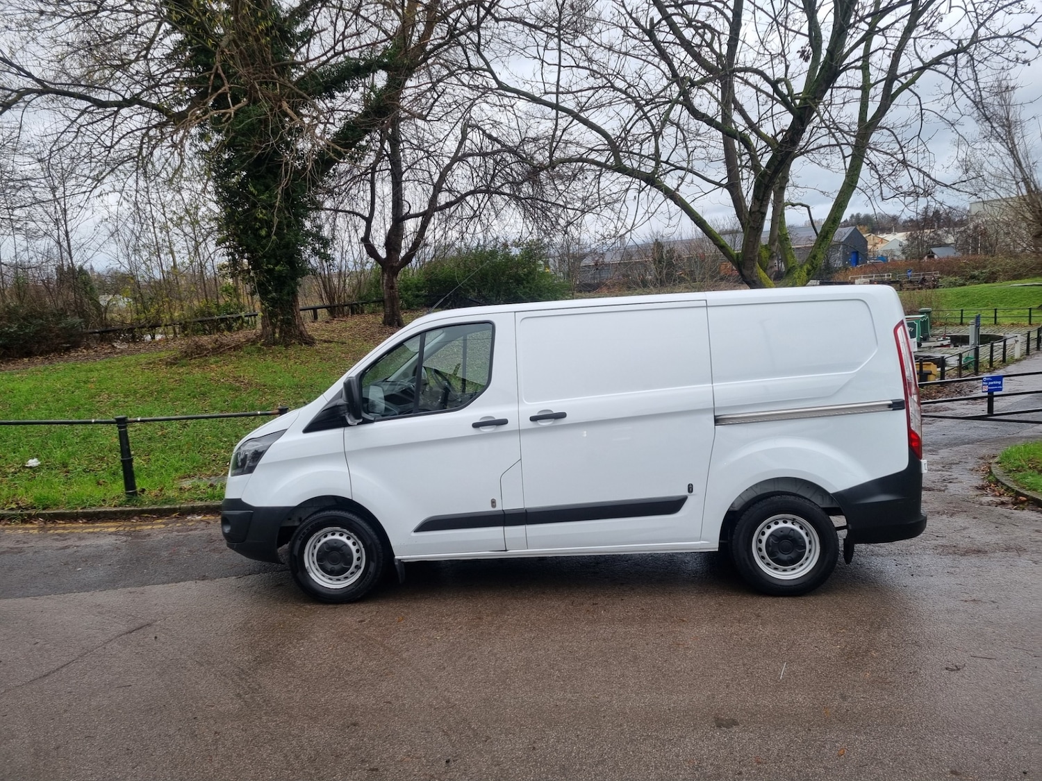 Used Ford Transit Custom 2017 for sale - 76890343: Photo 3