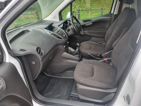 Used Ford Transit Courier 2018 for sale - 76198101: Photo 9