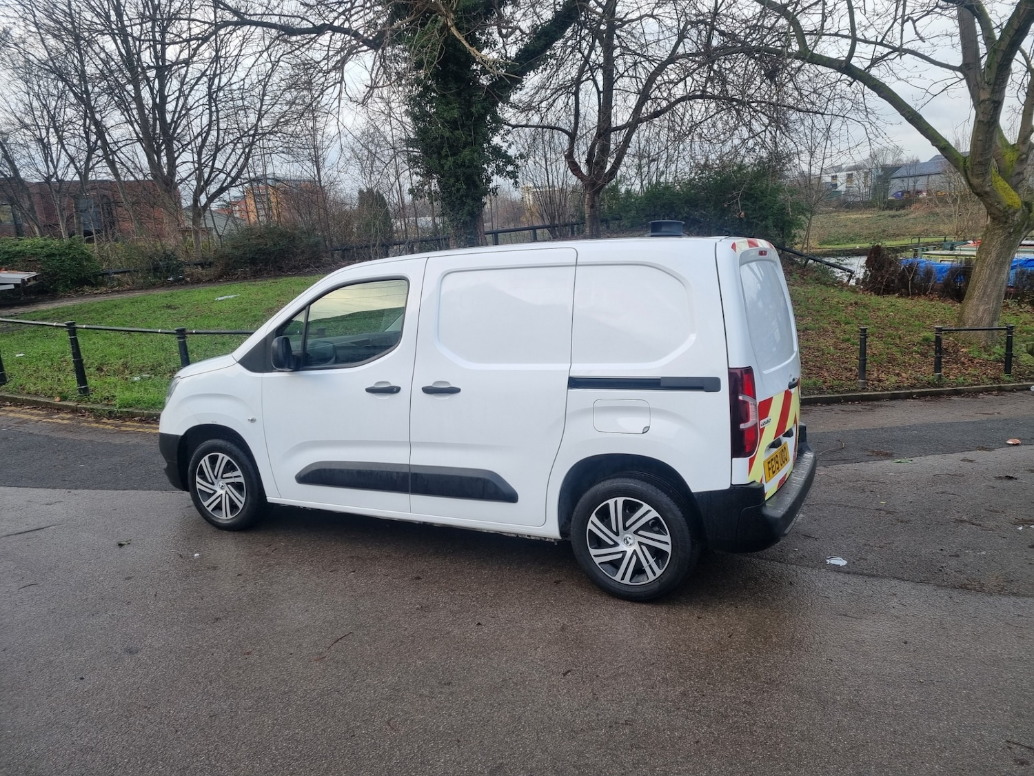 Used Vauxhall Combo 2019 for sale - 77153933: Photo 2