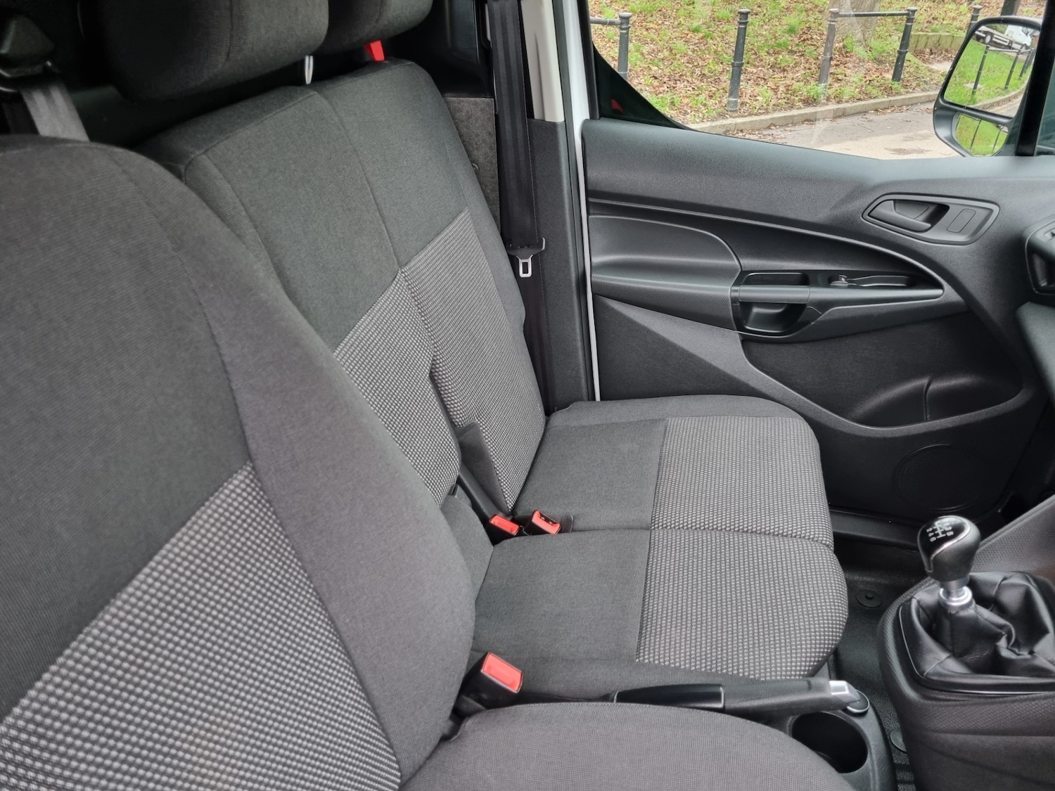 Used Ford Transit Connect 2017 for sale - 77026218: Photo 8