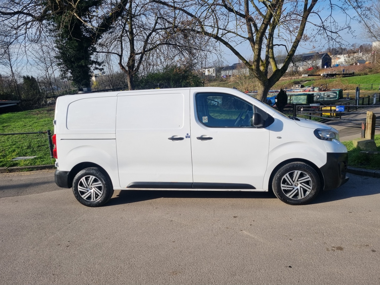 Used Peugeot Expert 2017 for sale - 77937608: Photo 2