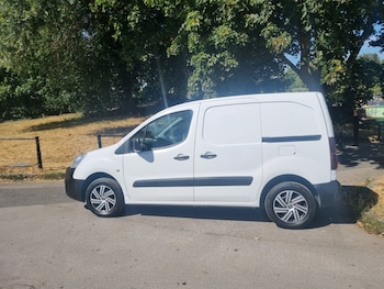 Used Peugeot Partner 2016 for sale - 79469550: Photo