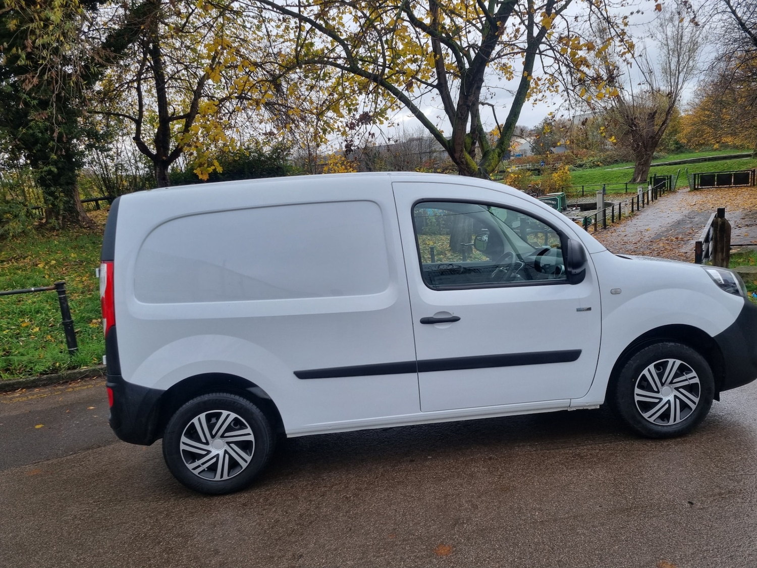 Used Renault Kangoo 2019 for sale - 76542958: Photo 14