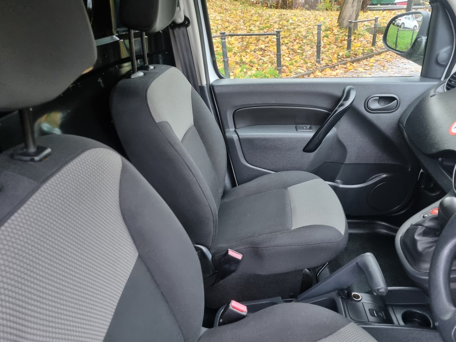 Used Renault Kangoo 2019 for sale - 76542958: Photo 20