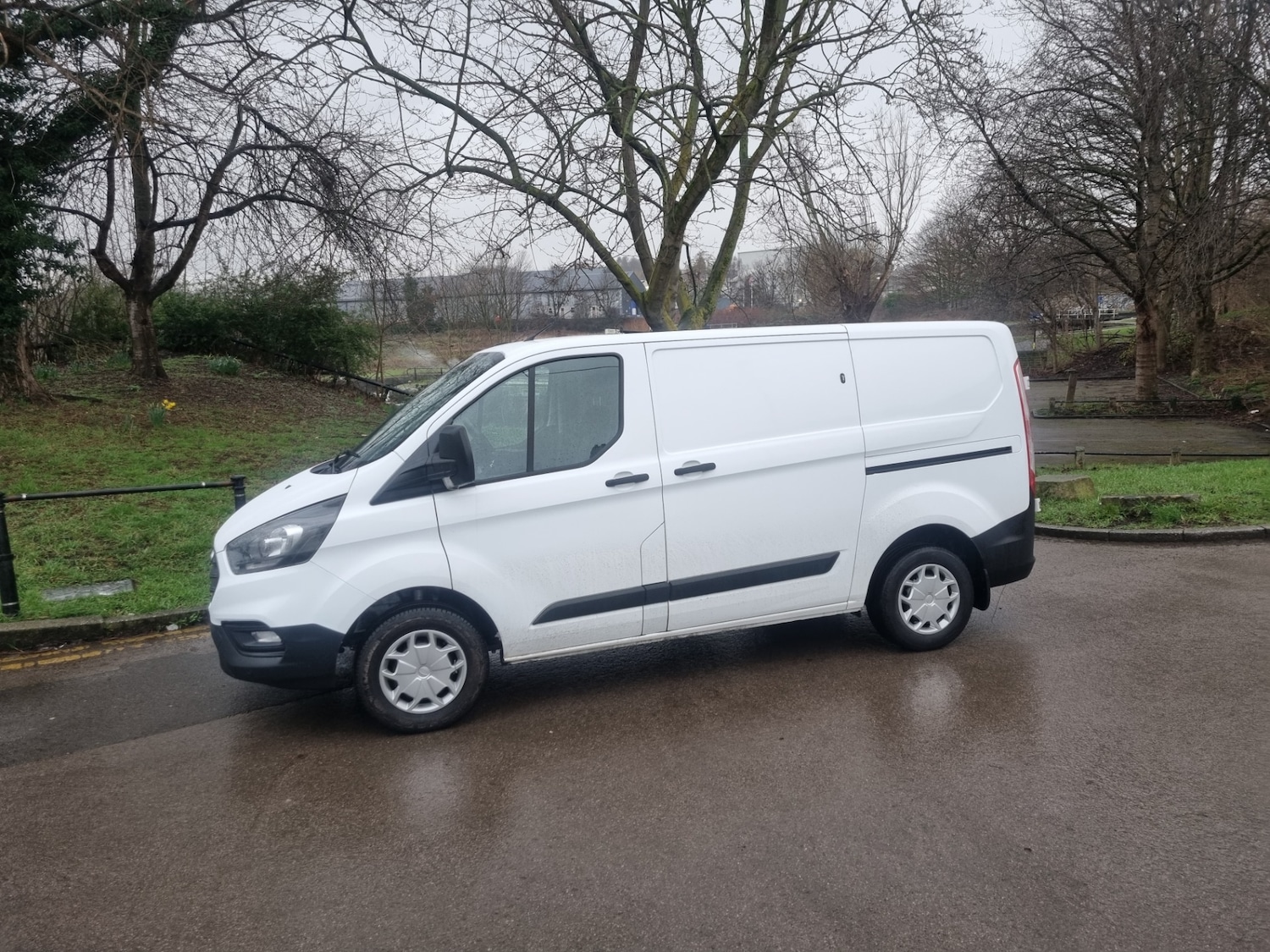 Used Ford Transit Custom 2019 for sale - 77691925: Photo 2