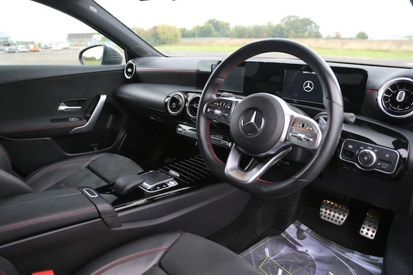 Used Mercedes-Benz A-Class 2018 for sale - 76132213: Photo 2