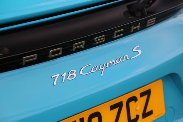Used Porsche 718 Cayman 2018 for sale - 76210539: Photo 18