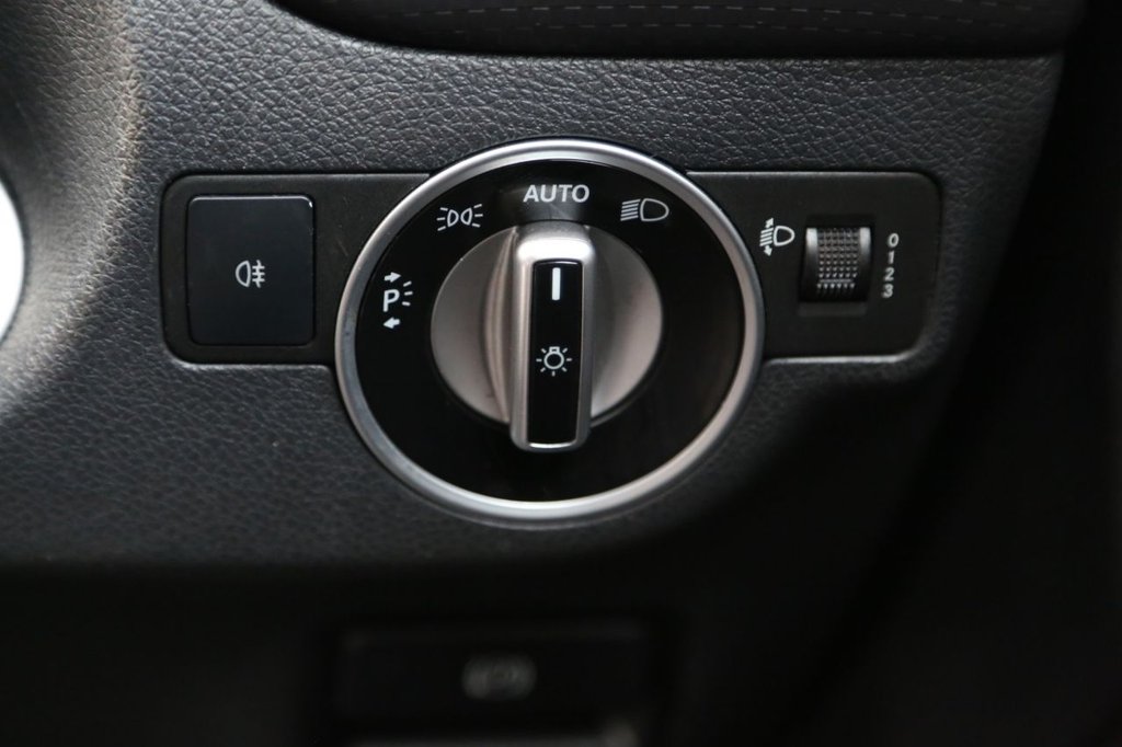 Used Mercedes-Benz A-Class 2014 for sale - 76117240: Photo 21