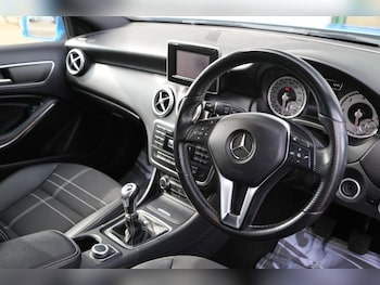 Used Mercedes-Benz A-Class 2014 for sale - 76117240: Photo