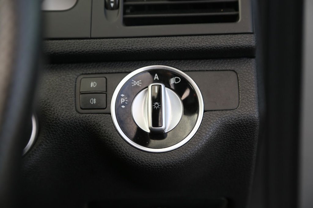 Used Mercedes-Benz C Class 2010 for sale - 76482506: Photo 29