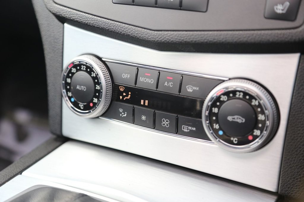 Used Mercedes-Benz C Class 2010 for sale - 76482506: Photo 32