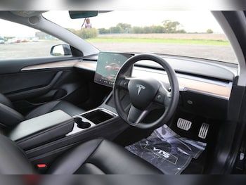 Used Tesla Model 3 2021 for sale - 76605111: Photo