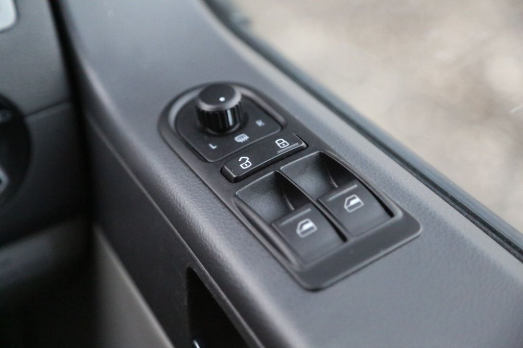 Used Volkswagen California 2014 for sale - 76496755: Photo 45