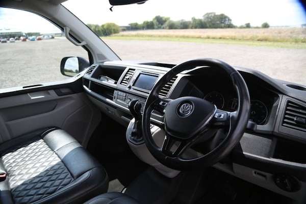 Used Volkswagen Transporter 2019 for sale - 76117241: Photo 2