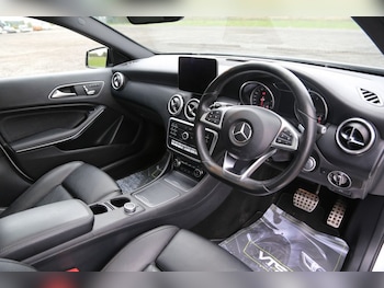 Used Mercedes-Benz A-Class 2016 for sale - 76147343: Photo 2