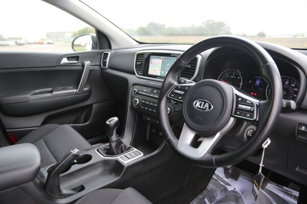 Used Kia Sportage 2018 for sale - 76163230: Photo 2