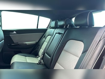 Used Kia Sportage 2018 for sale - 79448860: Photo
