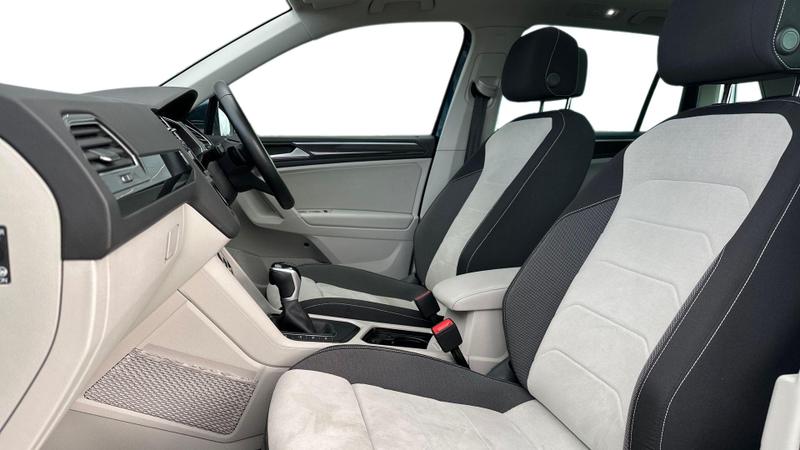 Used Volkswagen Tiguan 2022 for sale - 77878170: Photo 3