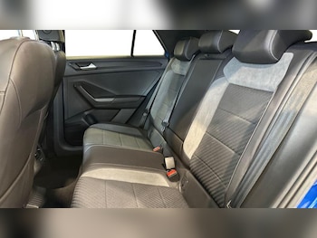 Used Volkswagen T-Roc undefined for sale - 78064110: Photo