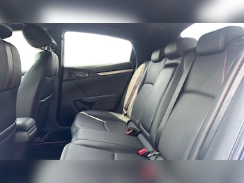 Used Honda Civic 2018 for sale - 79307400: Photo