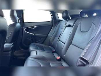 Used Volvo V40 2019 for sale - 78226714: Photo