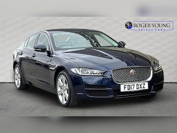Used Jaguar XE 2017 for sale - 77407024: Photo